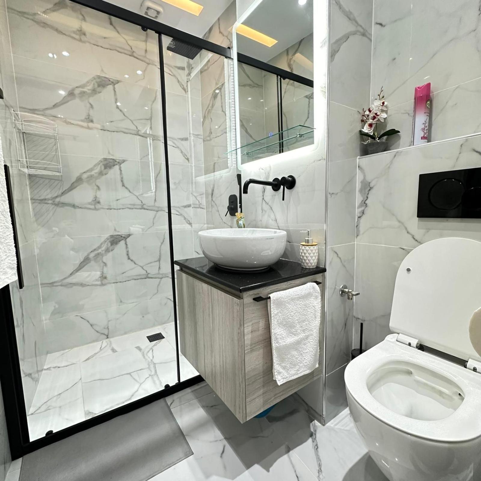 Apartment Zeos Finest Jacuzzi